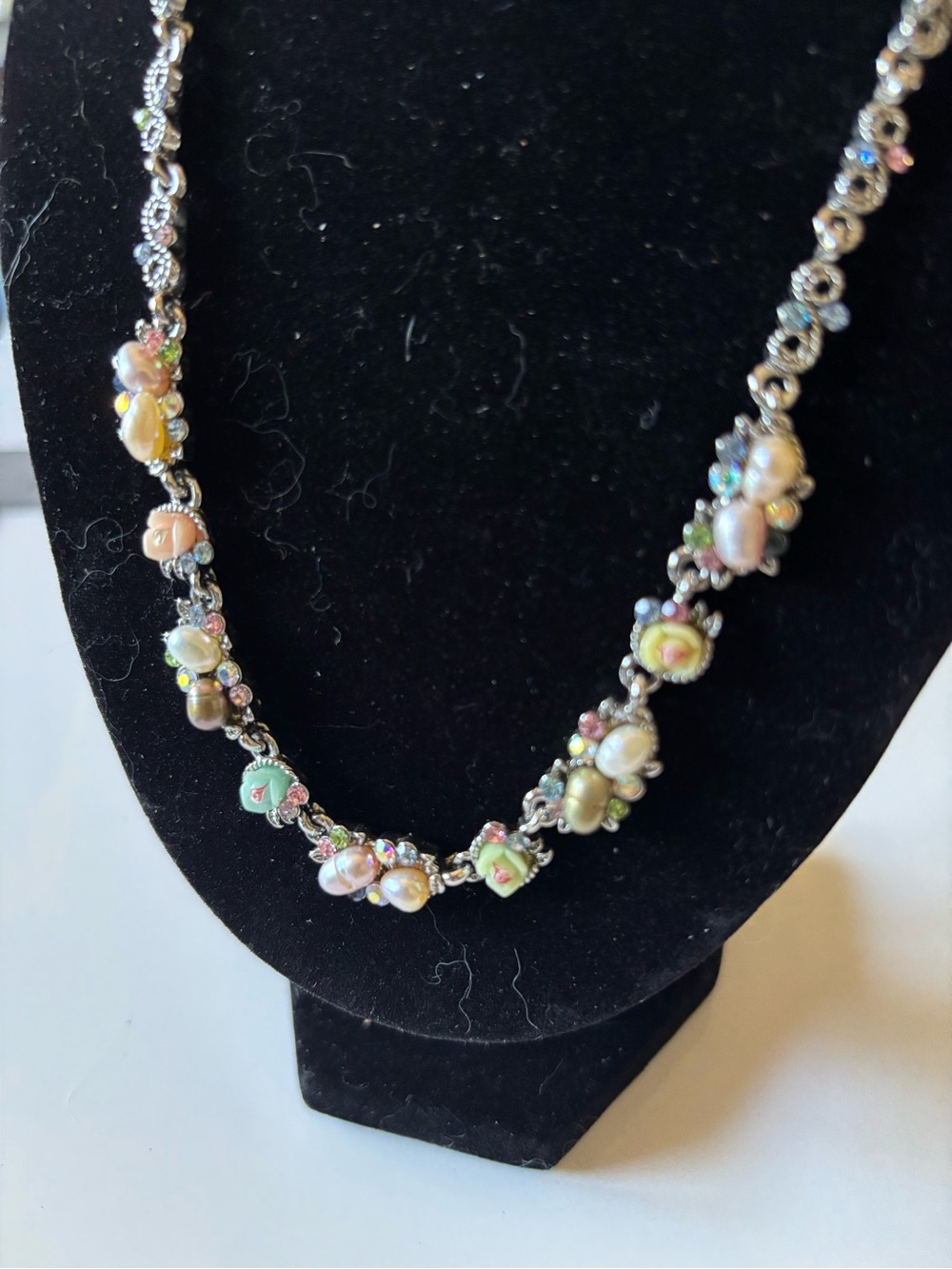 Cookie Lee Pastel Rose Faux Pearl Rhinestone Floral Necklace 14” + Extender